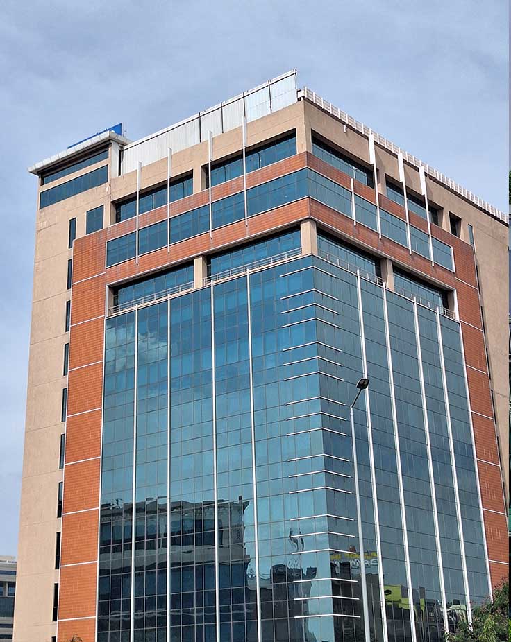 Commercial Building Glass Facade Manufacturers in Pune